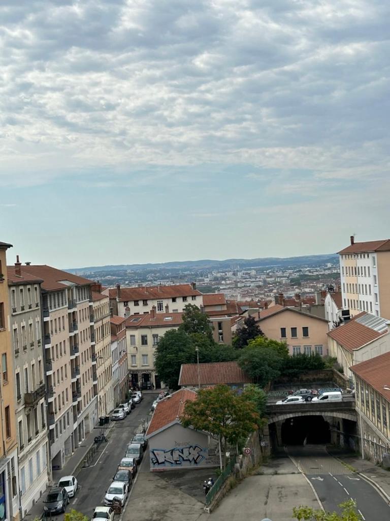 Hotel De La Croix-Rousse Lyon Exterior photo